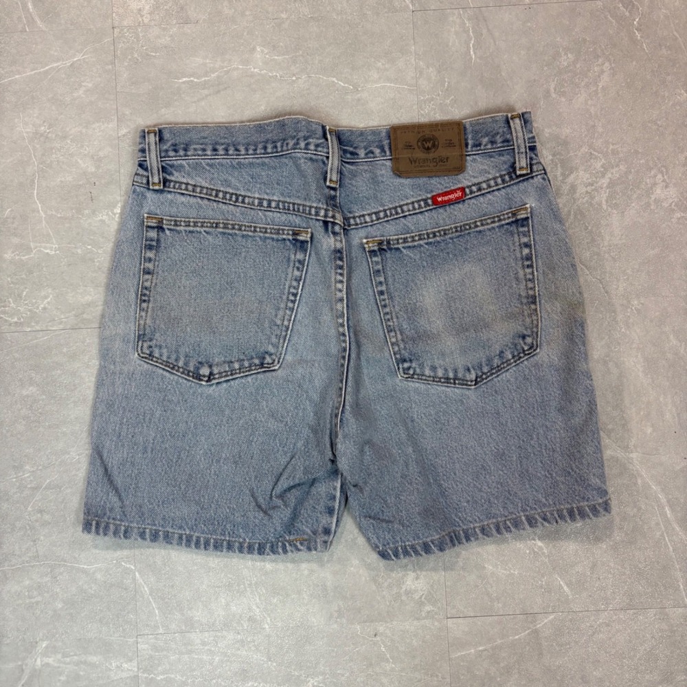 Wrangler Premium Quality Mens Denim Shorts Light Wash Blue Size 32 7in Inseam
